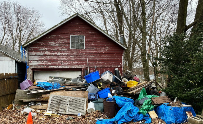 How Junk Removal Helps with Downsizing
